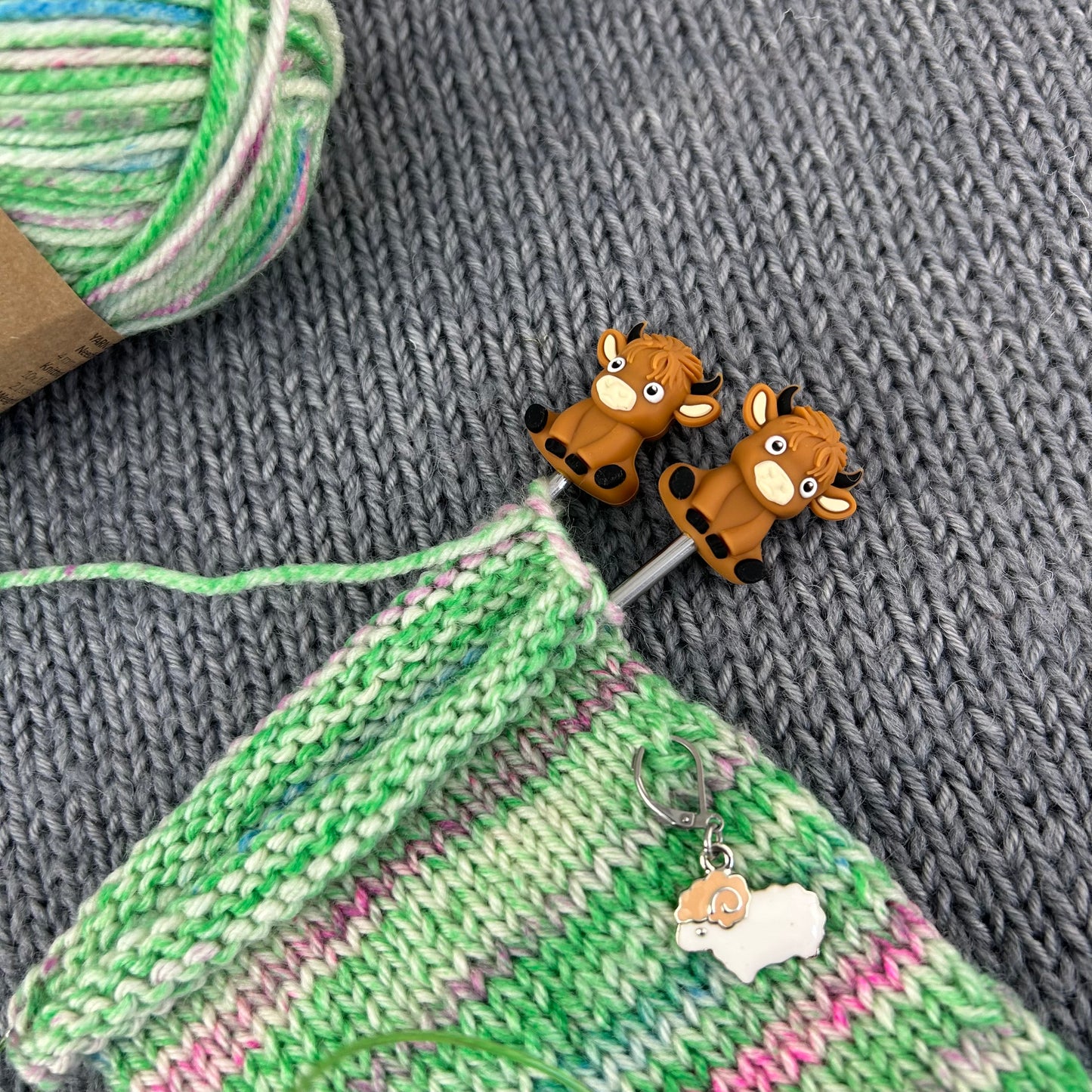 Knitting Needle Stoppers Highland Cow Stich Savers, Point Protectors , Knitting Accessories and Notions, Gifts for knitters, Aberdeen Angus