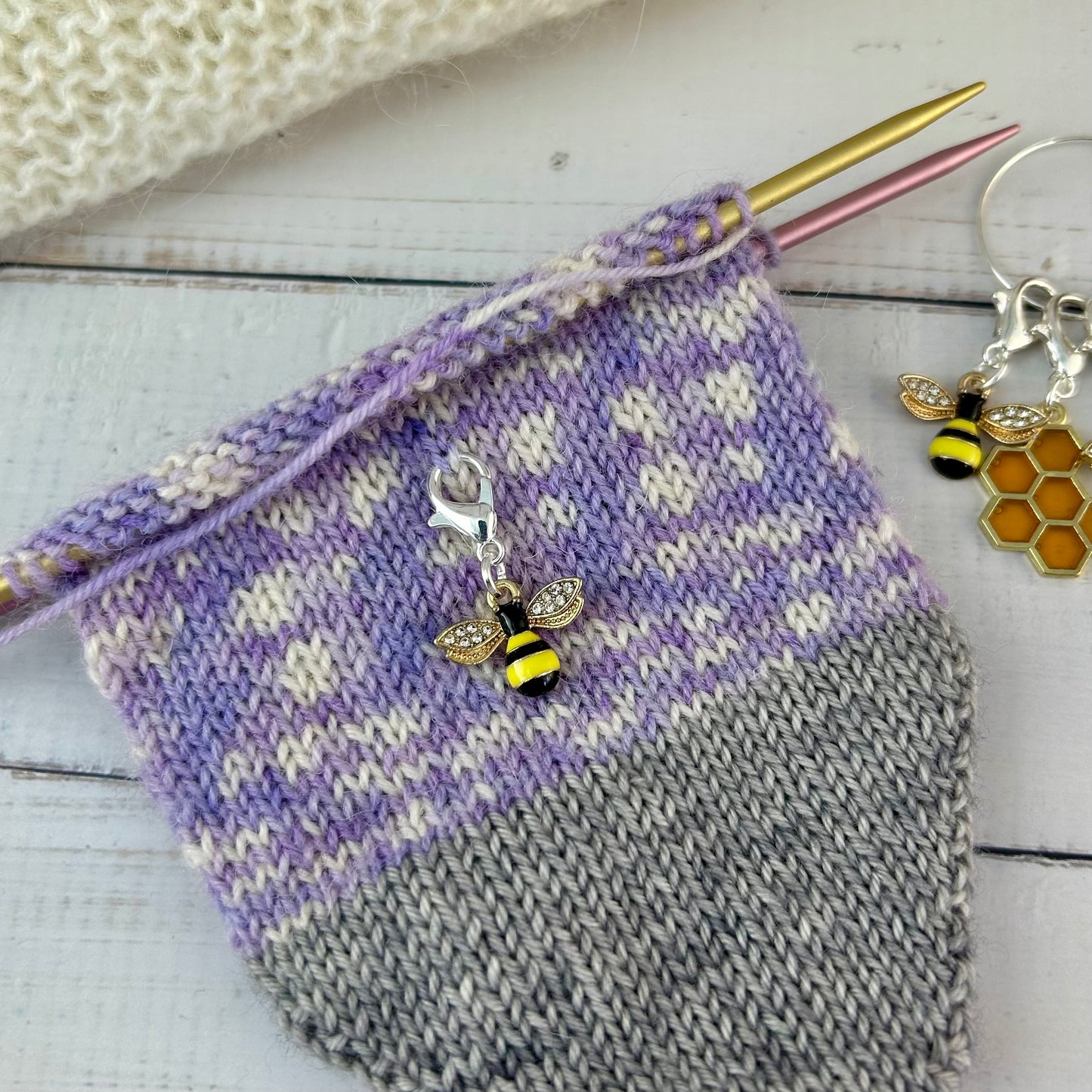 Bee And Honeycomb Knitting Stitch Markers Set, Progress Keepers, Crochet, Knitting Accessories, Gifts for knitters