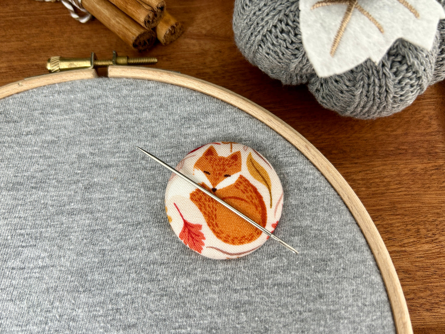 Fox Magnetic Needle Minder, Needle Nanny, Fabric Pin Cushion