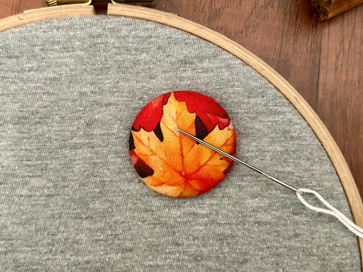 Autumn Leaf Magnetic Needle Minder, Maple Leaf Needle Nanny, Fabric Pin Cushion