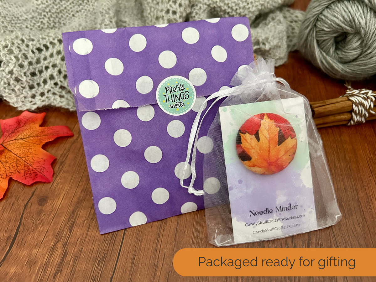 Autumn Leaf Magnetic Needle Minder, Maple Leaf Needle Nanny, Fabric Pin Cushion